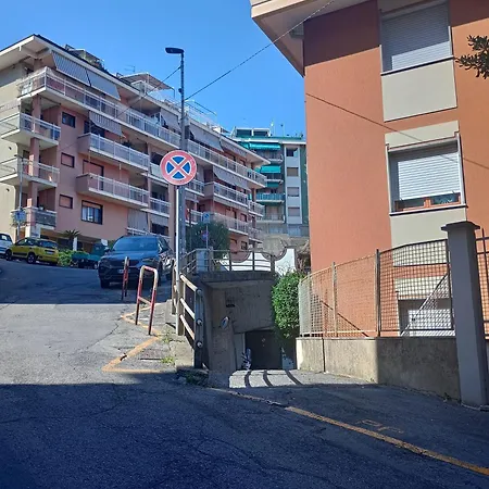 Rapallino House 아파트 *